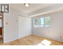 4301 Eva Rd, Bowser, BC V0R1G0 Photo 18