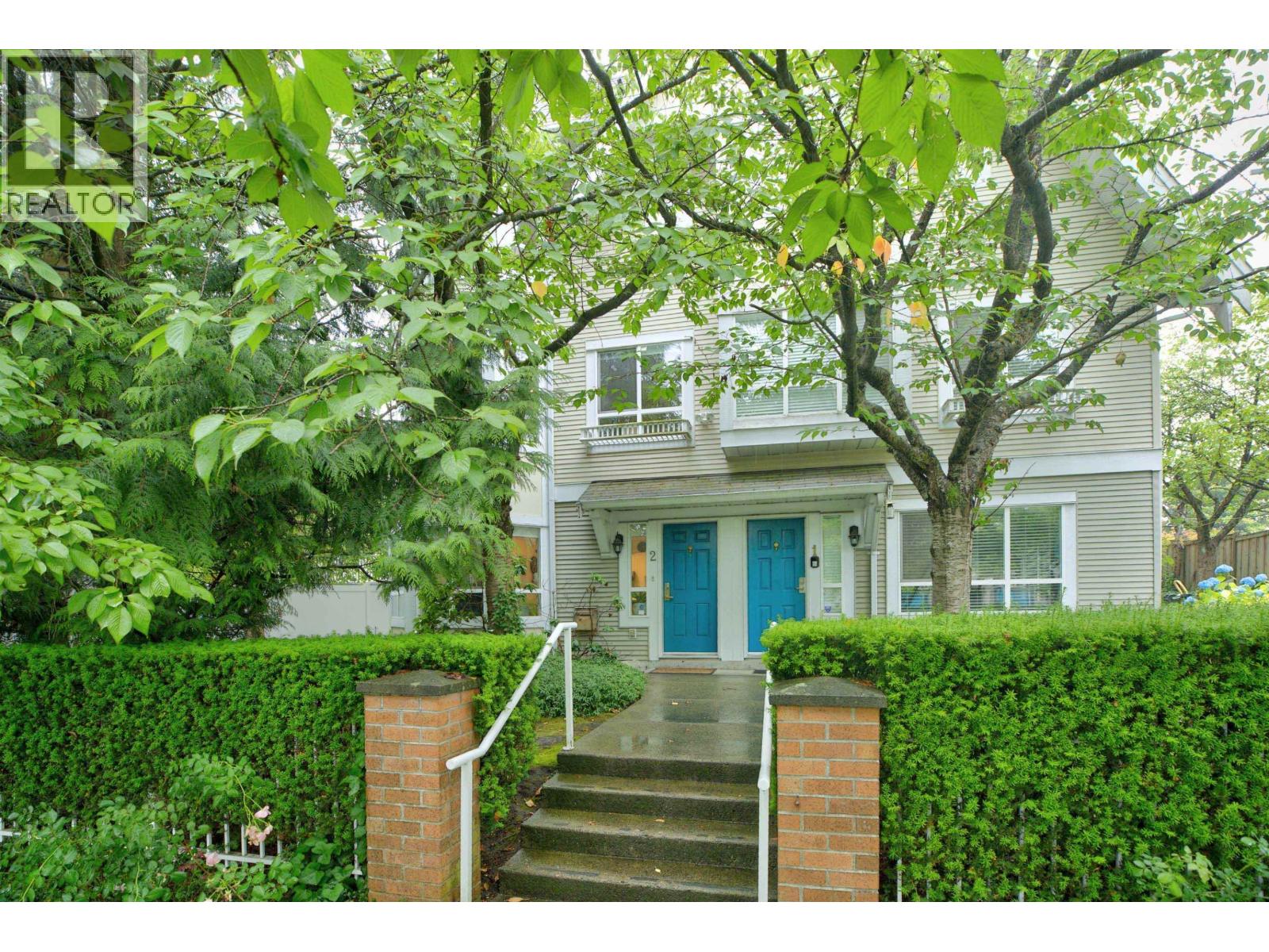 Property for sale at 2 6577 SOUTHOAKS CRESCENT