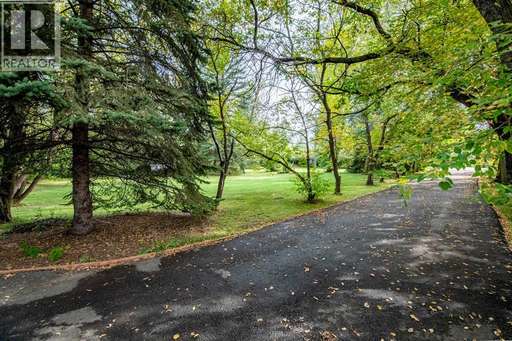 Listing photo – 39040 C&E Trail, Red Deer