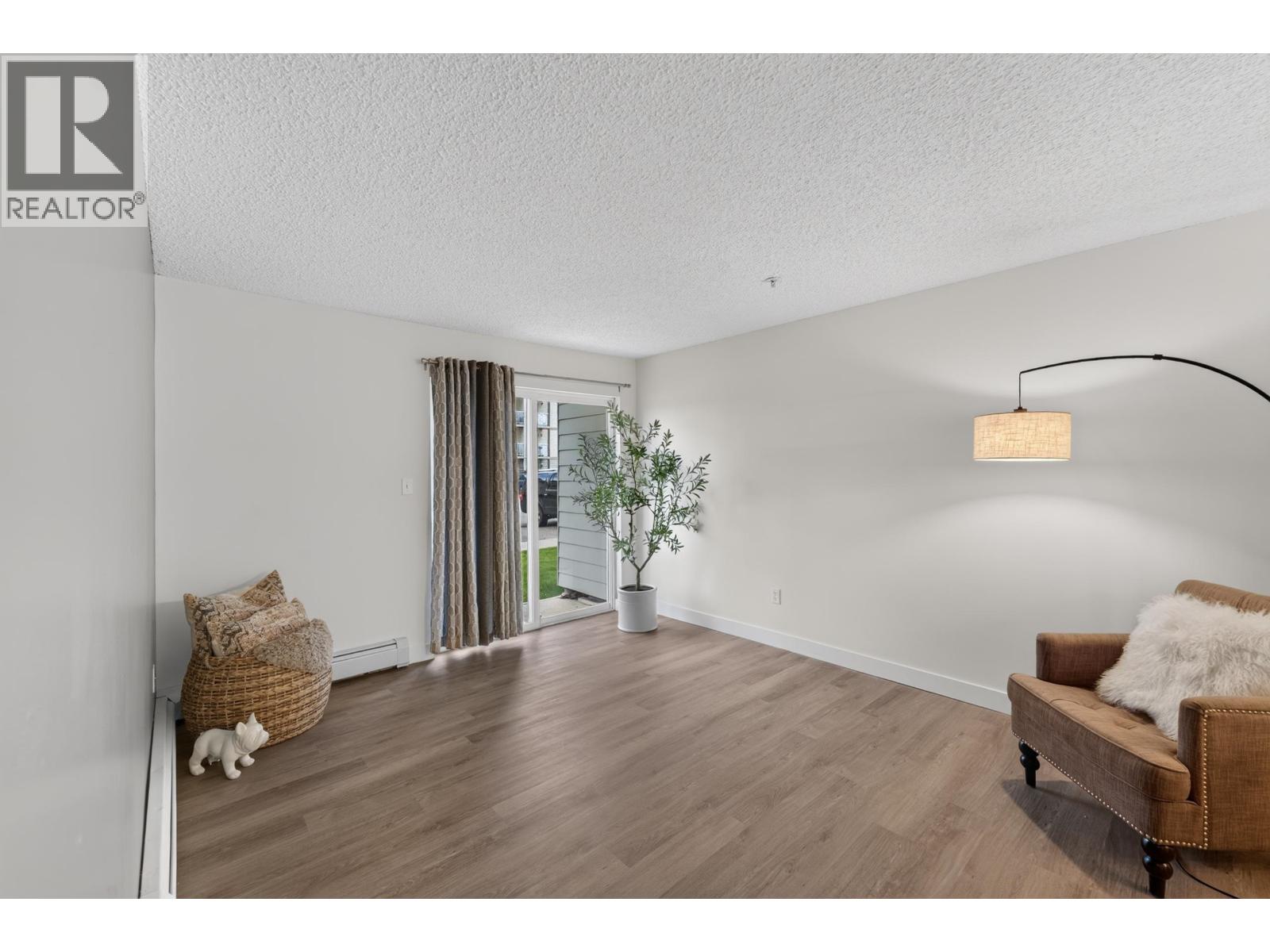 #109 8507 86 STREET - 5