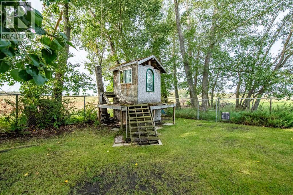 Listing photo – 39040 C&E Trail, Red Deer