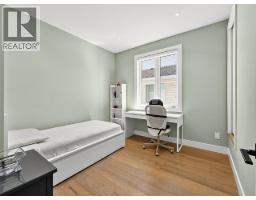 1324 W 15th Street, North Vancouver, BC V7P1N2 Photo 14