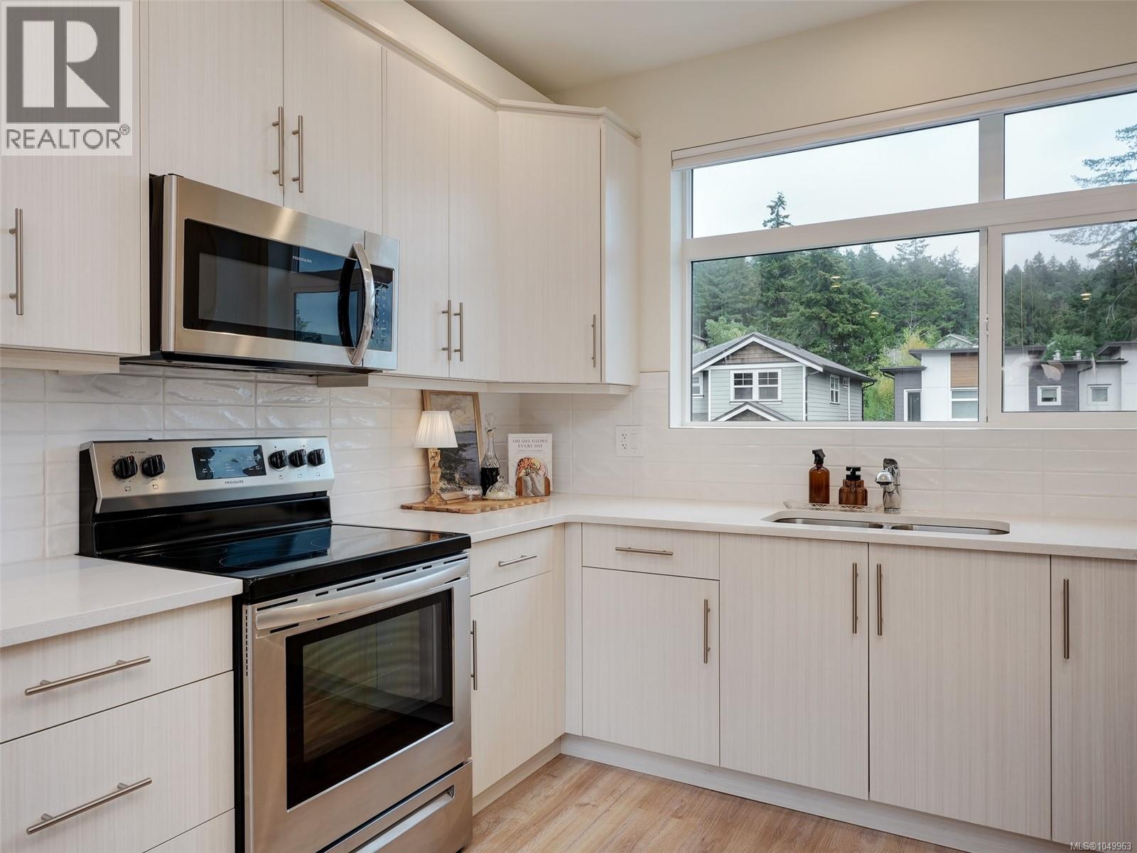 #102 3559 Vision Way - Image 6