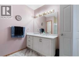 190 Woodpark Circle Sw, Calgary, AB T2W6G1 Photo 30