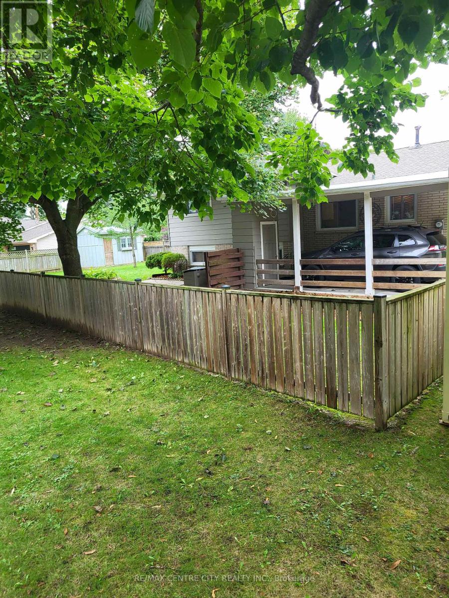 4 QUAIL PLACE - 40