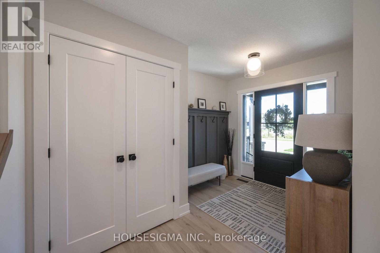 48 POSTMA CRESCENT, North Middlesex (Ailsa Craig) — photo 5