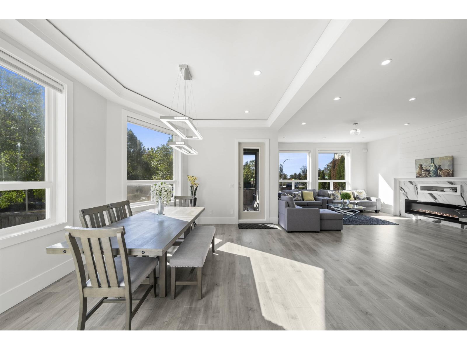 21070 76A AVENUE, Langley