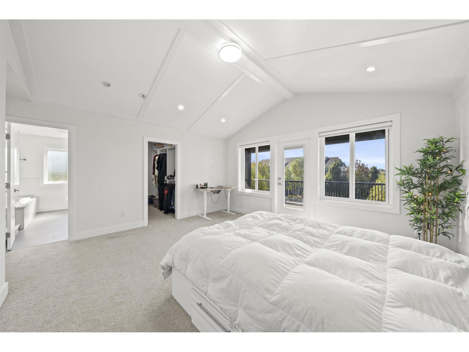 21070 76A AVENUE, Langley