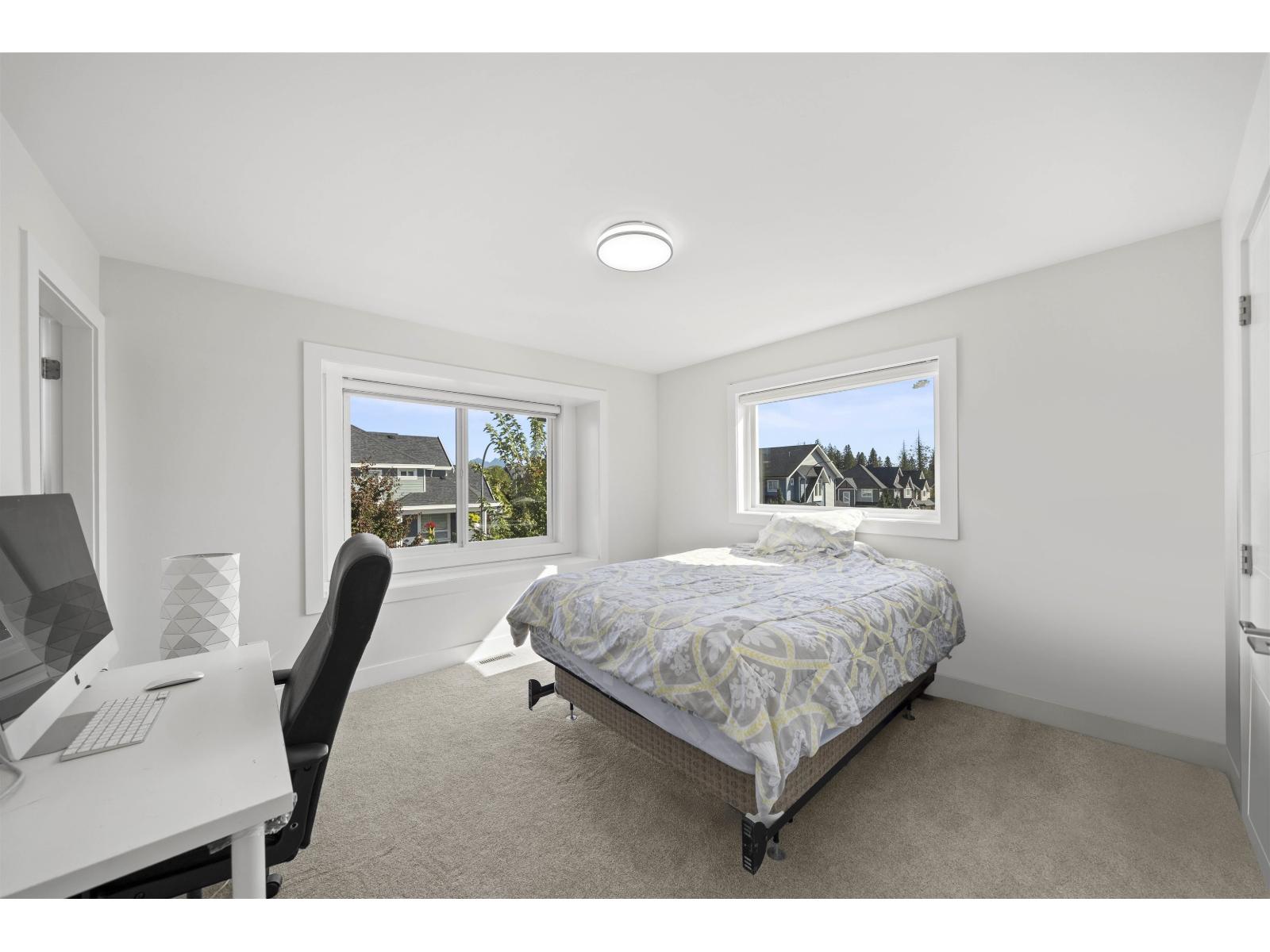 21070 76A AVENUE, Langley