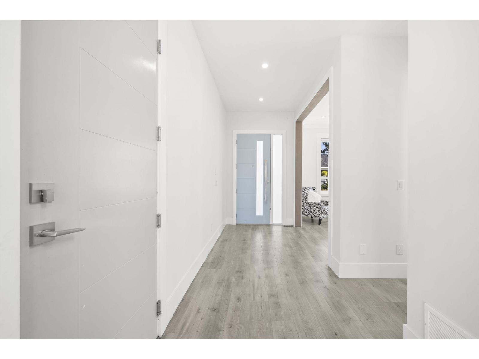 21070 76A AVENUE, Langley