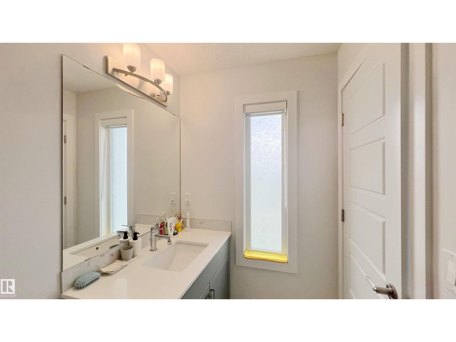 #35 11910 35 AV SW - Image 42