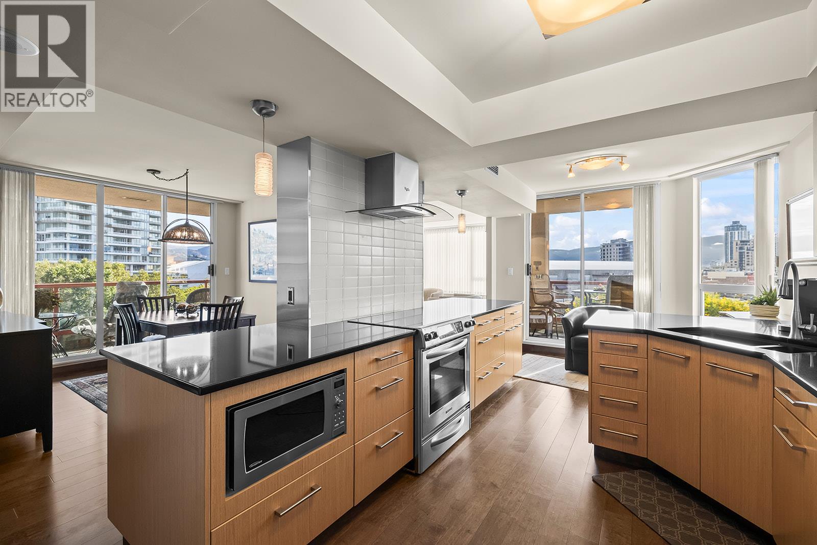 603 1160 Sunset Drive, Kelowna