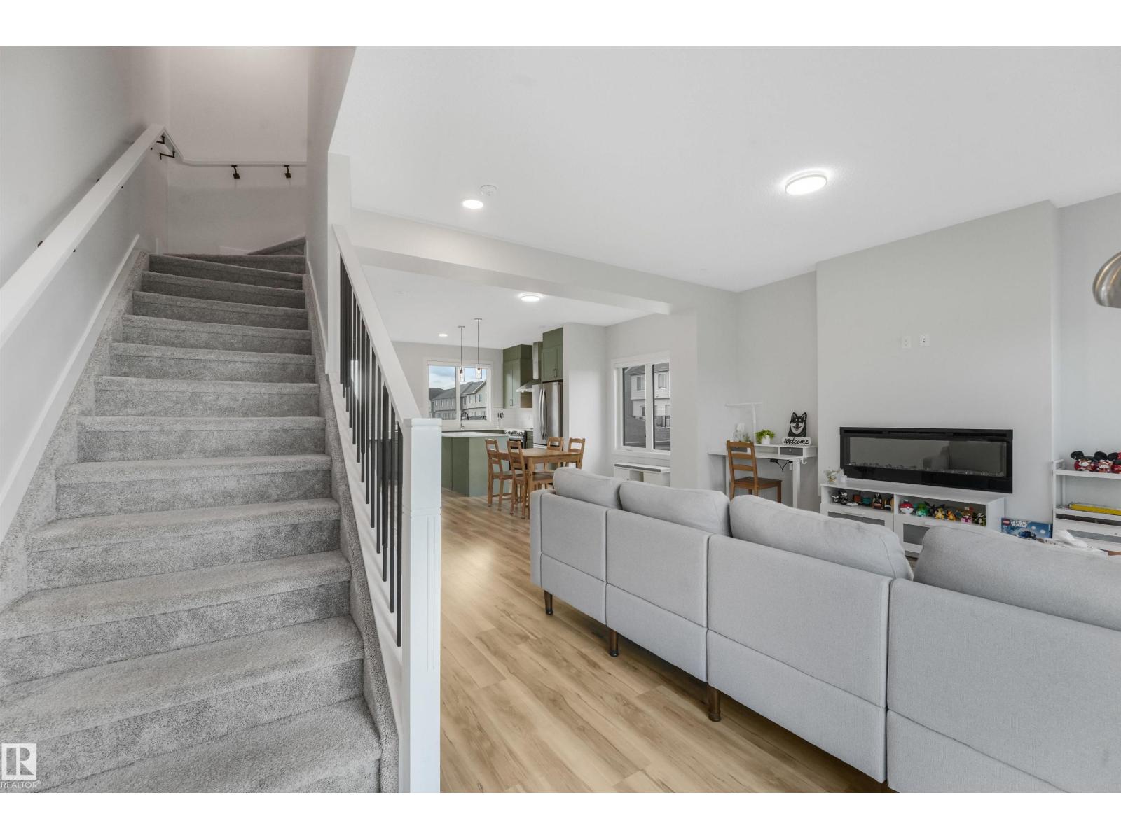 #35 11910 35 AV SW - Image 35