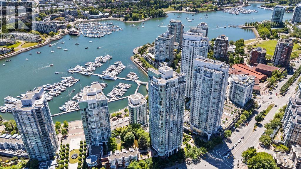 3302 193 AQUARIUS MEWS, Vancouver