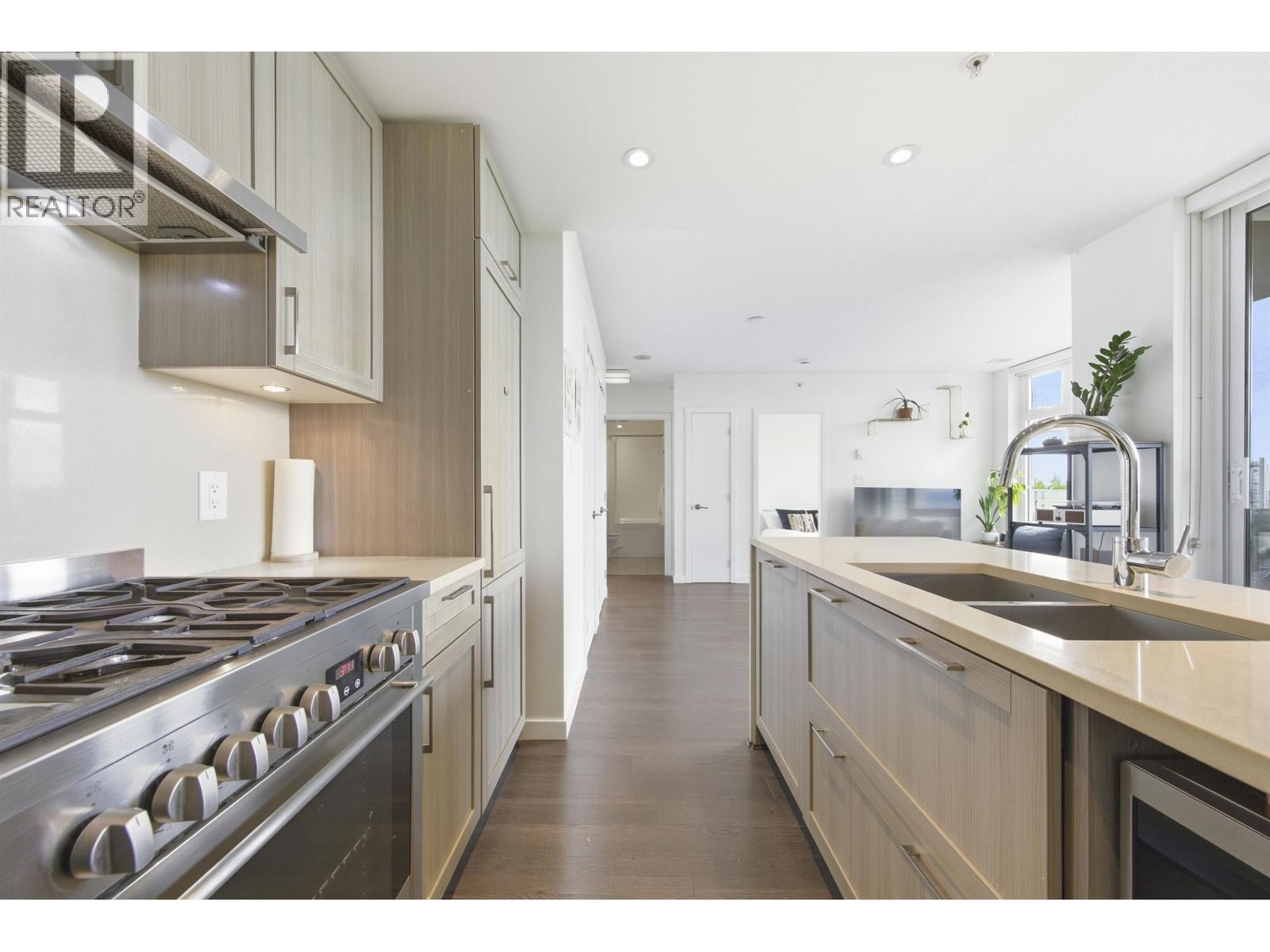 1104 5665 BOUNDARY ROAD, Vancouver