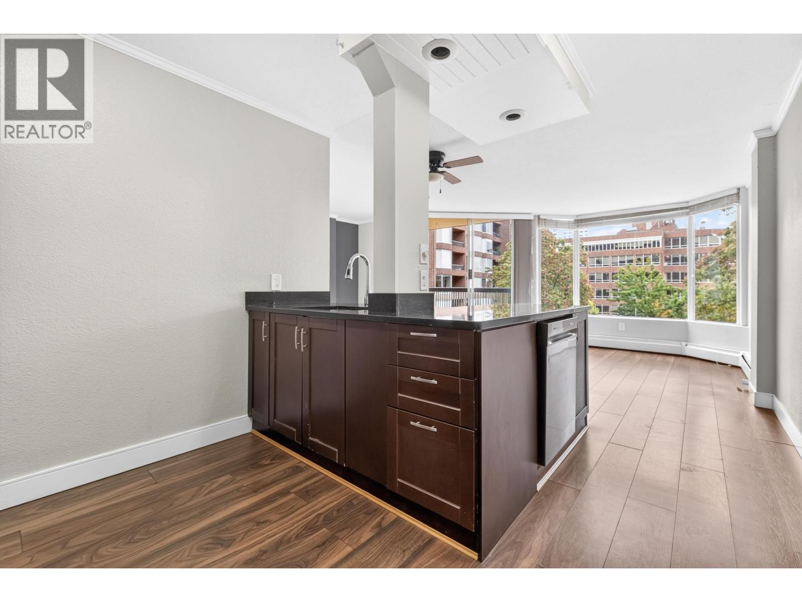 313 950 DRAKE STREET, Vancouver