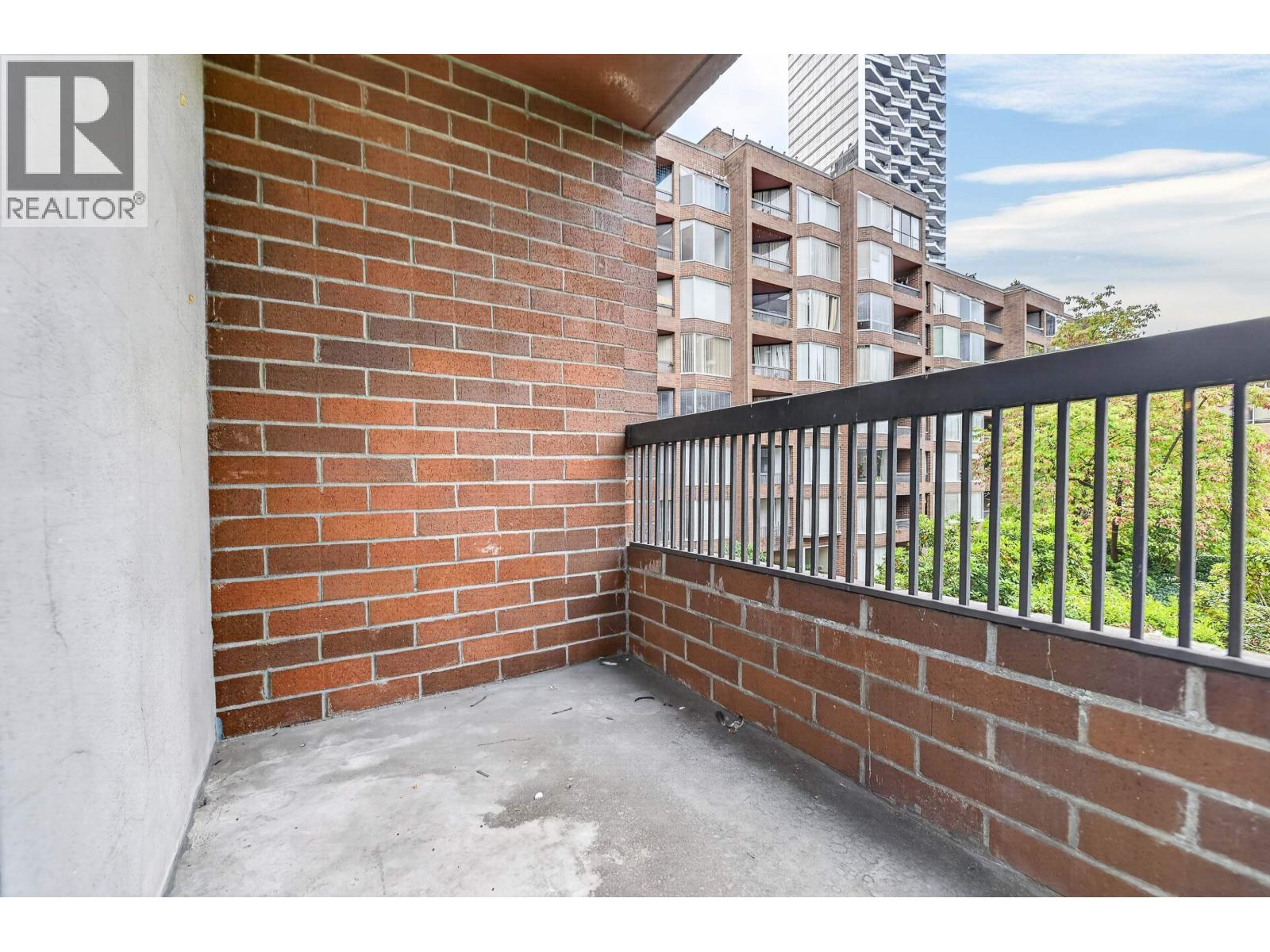 313 950 DRAKE STREET, Vancouver