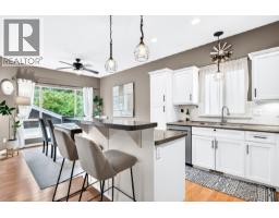 22799 116 Avenue, Maple Ridge, BC V2X3N6 Photo 9