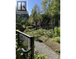 4000 Devonshire Avenue, Coquitlam, BC V3E0A7 Photo 12