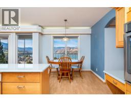 Kitchen - 700 Mt York Drive, Coldstream, BC V1B3X2 Photo 10