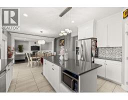 Living room/Dining room - 1353 Pascal Avenue, Lakeshore, ON N0R1A0 Photo 16