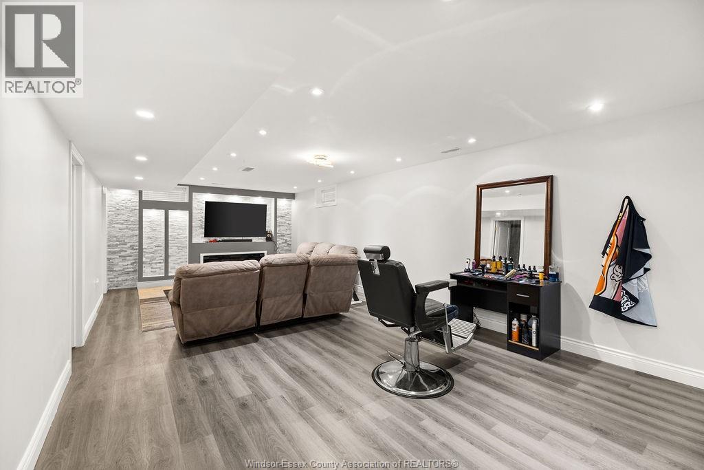 1353 PASCAL AVENUE - 39