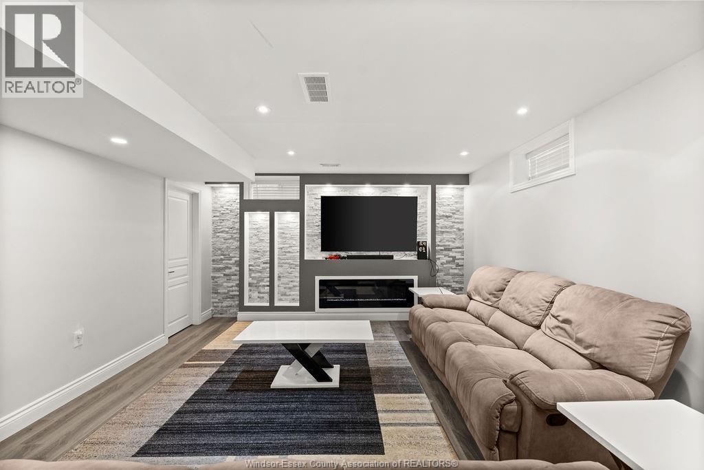 1353 PASCAL AVENUE - 40