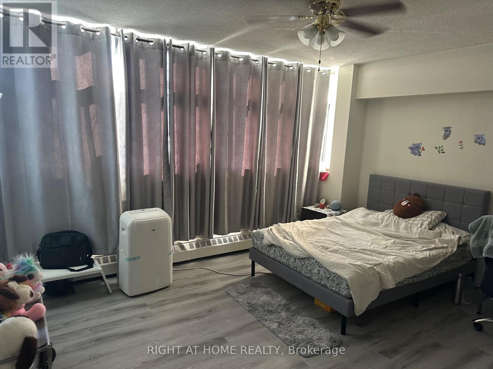 2050 Bridletowne Circle — photo 11