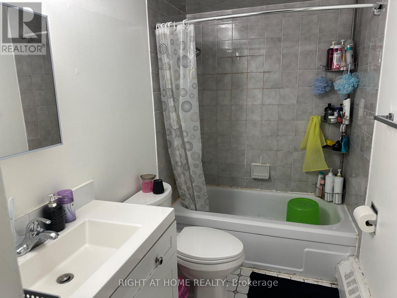 2050 Bridletowne Circle — photo 8