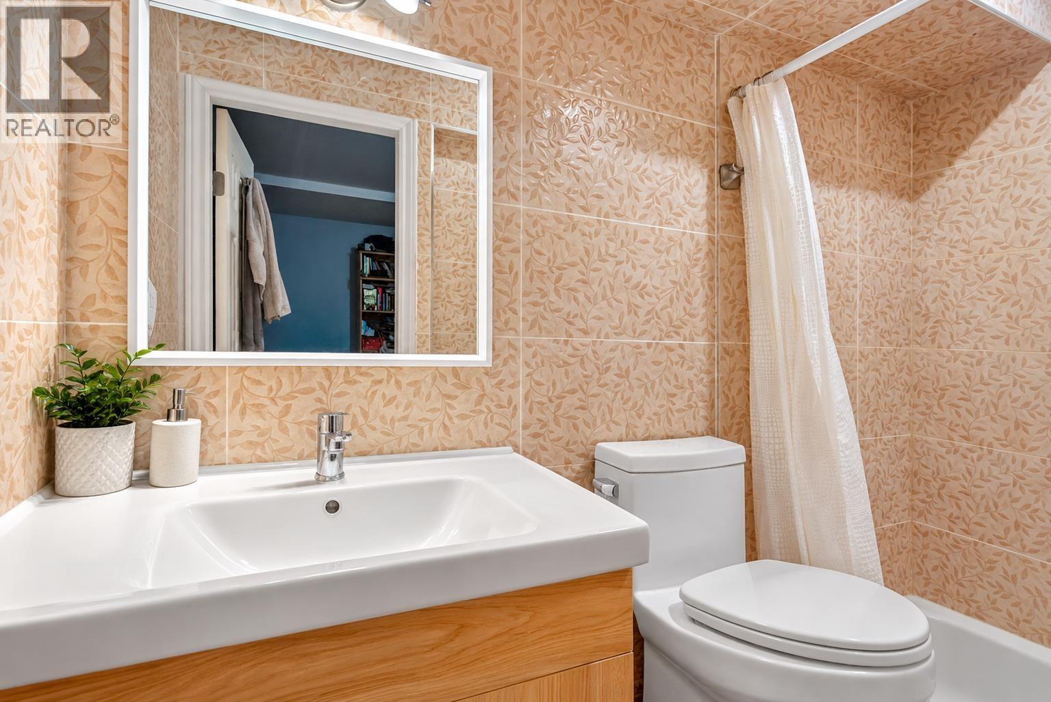 1599 PLATEAU CRESCENT, Coquitlam