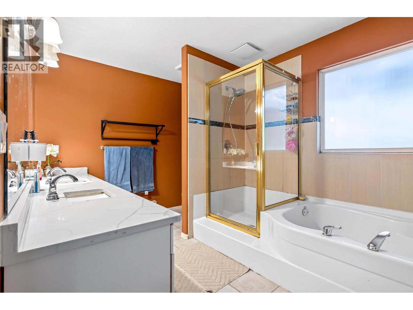 1599 PLATEAU CRESCENT, Coquitlam