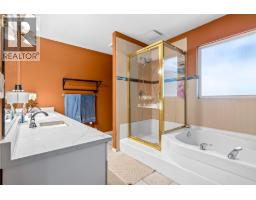 1599 Plateau Crescent, Coquitlam, BC V3E3B3 Photo 18
