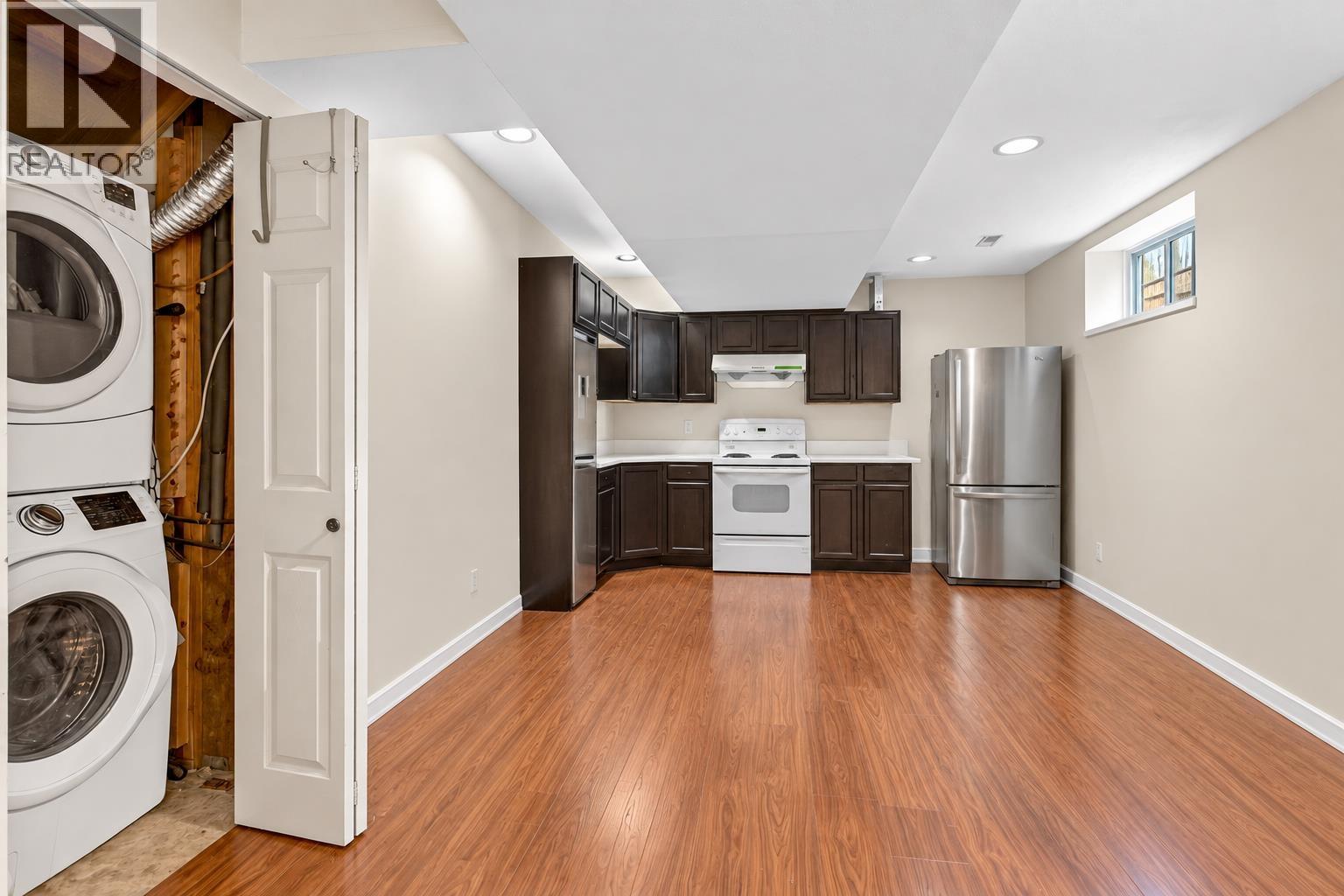 1599 PLATEAU CRESCENT, Coquitlam