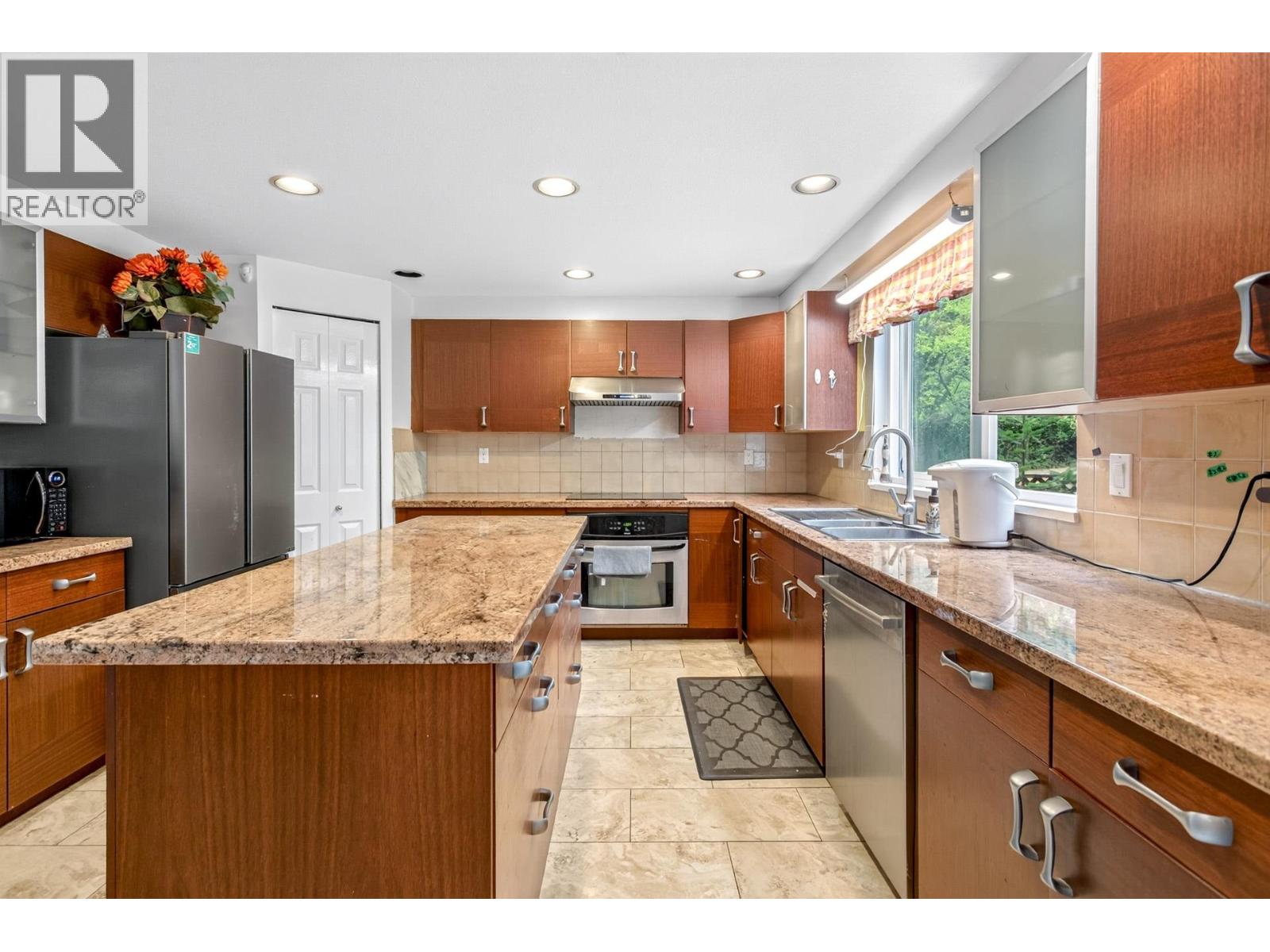 1599 PLATEAU CRESCENT, Coquitlam