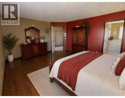 76 Valley Creek Crescent Nw, Calgary, AB T3B5V3 Photo 30