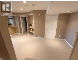 Bedroom - 76 Valley Creek Crescent Nw, Calgary, AB T3B5V3 Photo 6