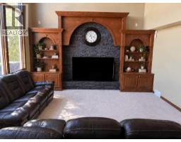 76 Valley Creek Crescent Nw, Calgary, AB T3B5V3 Photo 27
