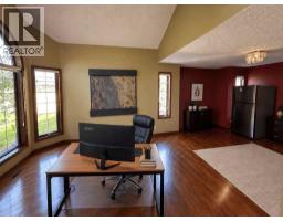 2pc Bathroom - 76 Valley Creek Crescent Nw, Calgary, AB T3B5V3 Photo 11