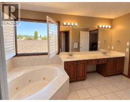 Media - 76 Valley Creek Crescent Nw, Calgary, AB T3B5V3 Photo 8