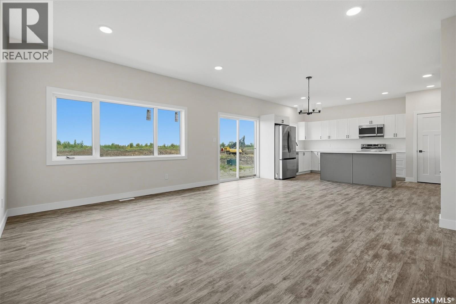 133 Emma CRESCENT - 4