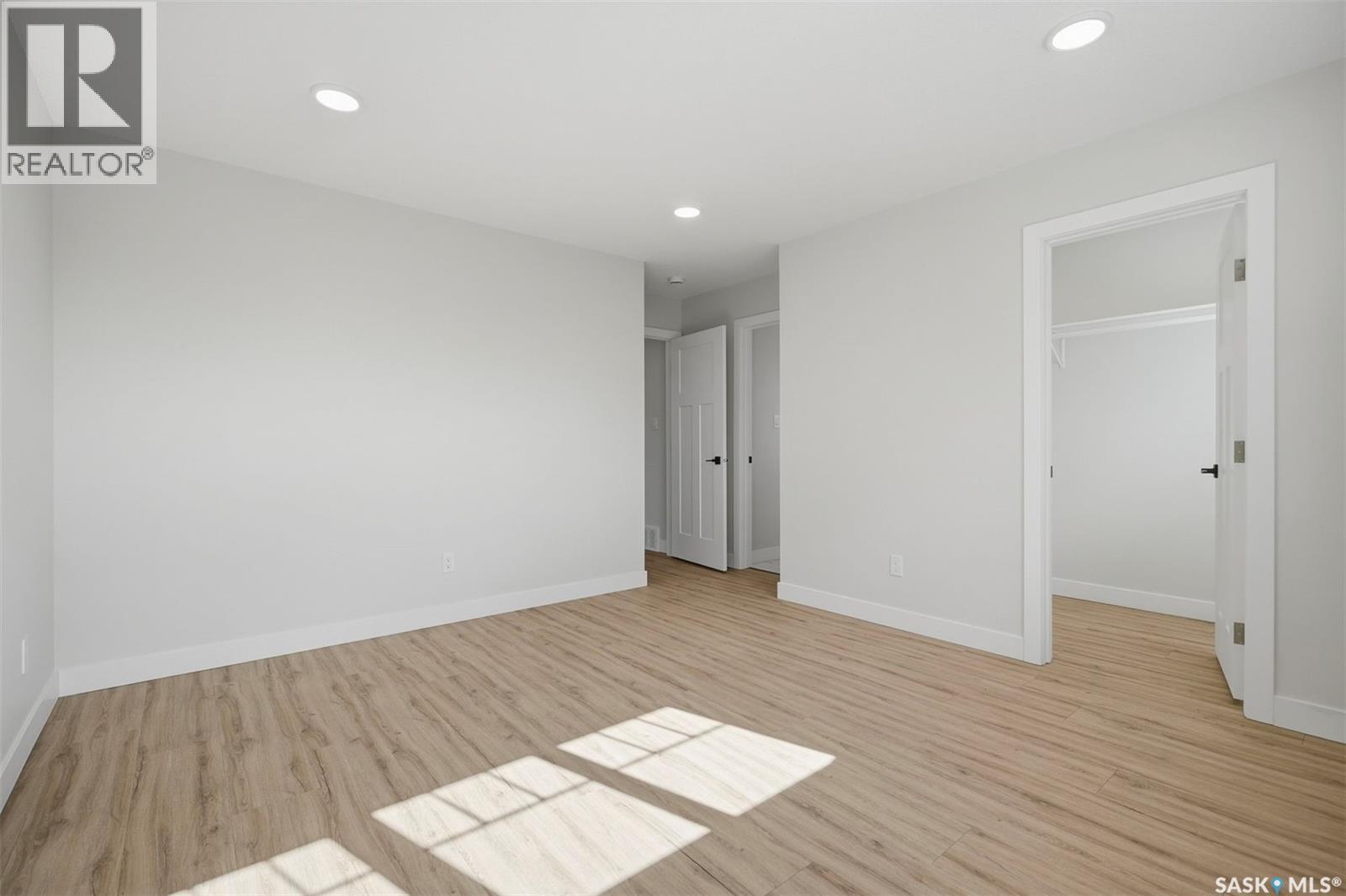 137 Emma CRESCENT - 16