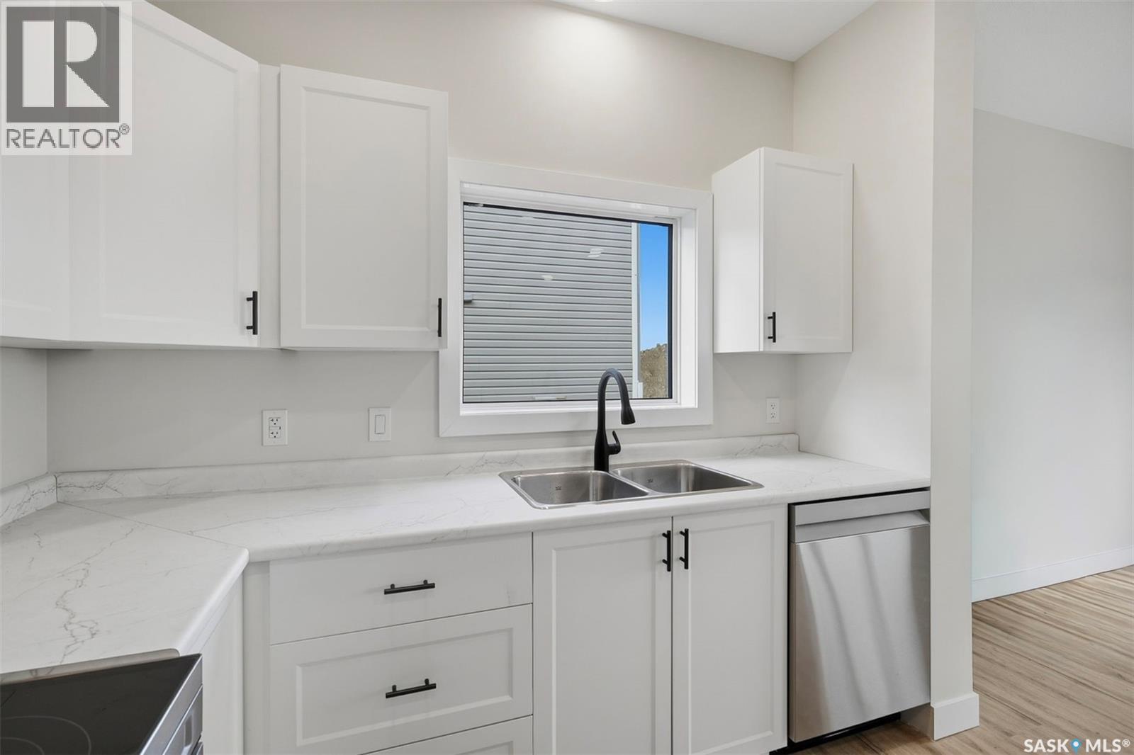 137 Emma CRESCENT - 5