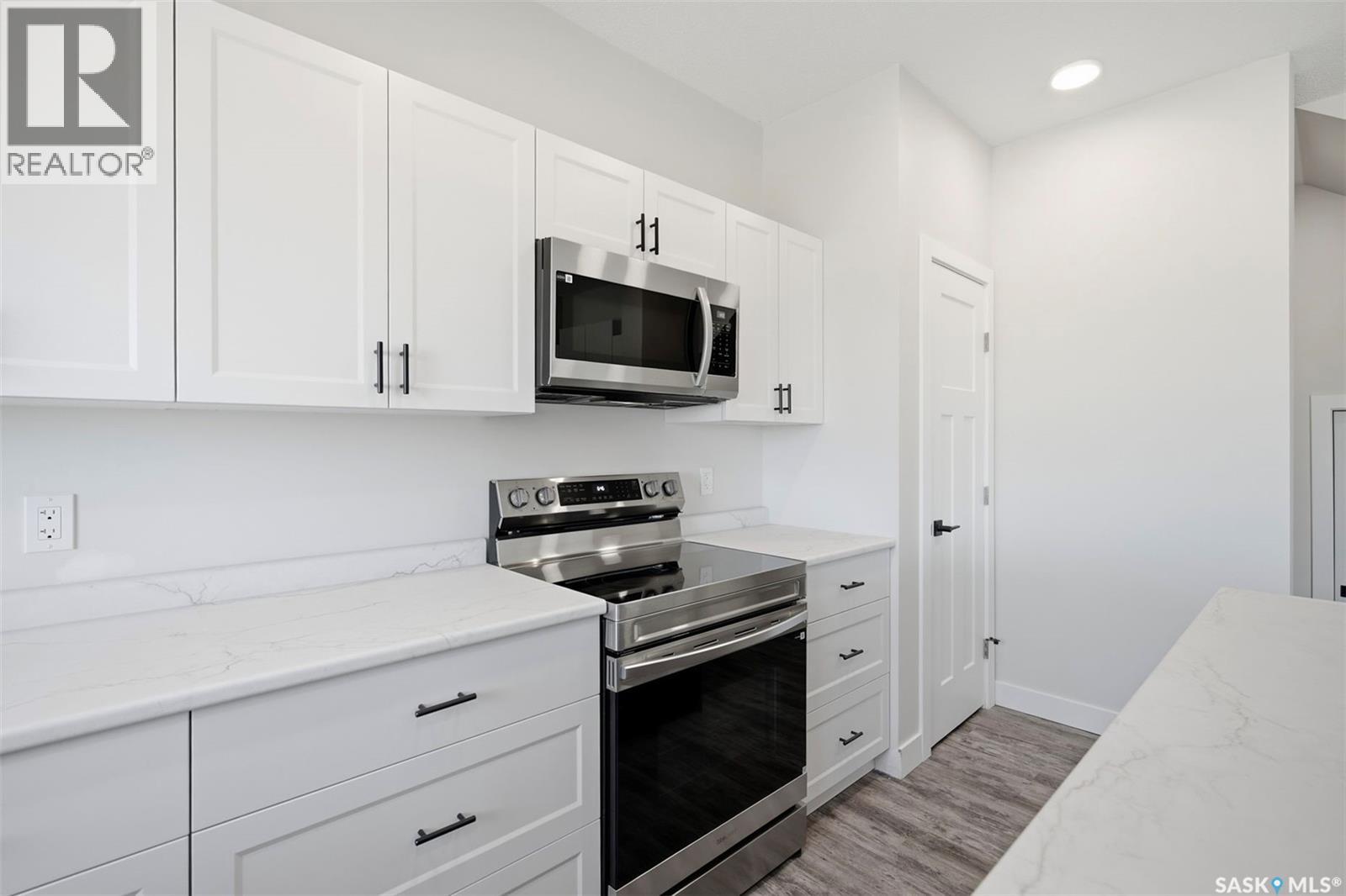 149 Emma CRESCENT - 6
