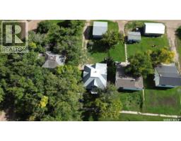 366 Central Street, Central Butte, SK S0H0T0 Photo 25