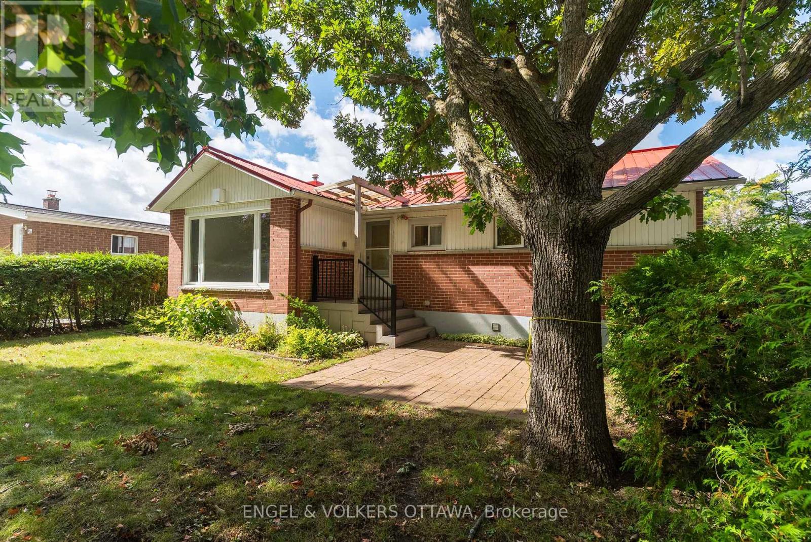 2034 CORNISH STREET - 2