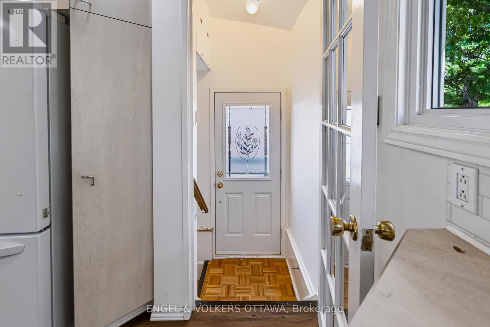 2034 CORNISH STREET photo 25