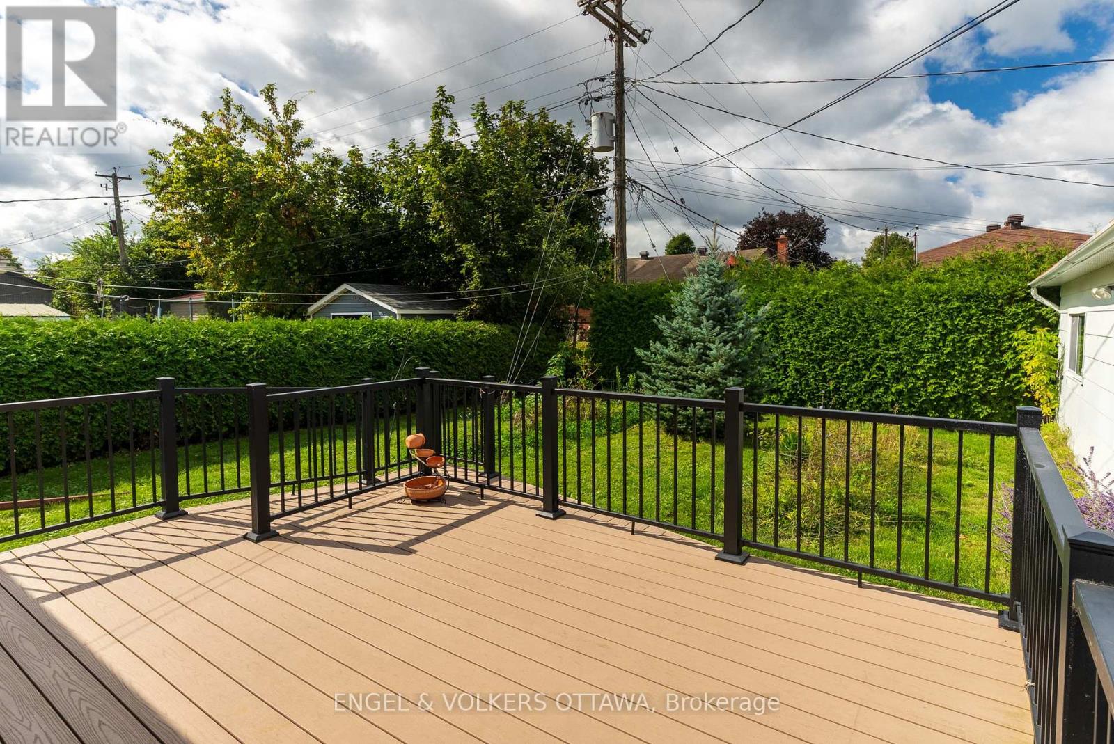 2034 CORNISH STREET photo 28