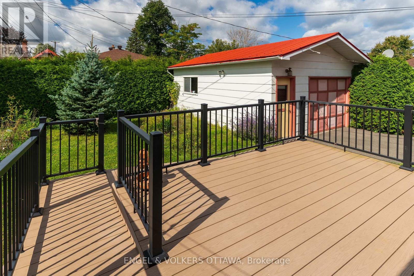 2034 CORNISH STREET photo 29
