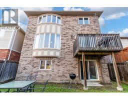 1825 Parkhurst Crescent, Pickering, ON L1X0B1 Photo 45
