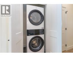 B 2235 Shelbourne St, Victoria, BC V8R4L2 Photo 24